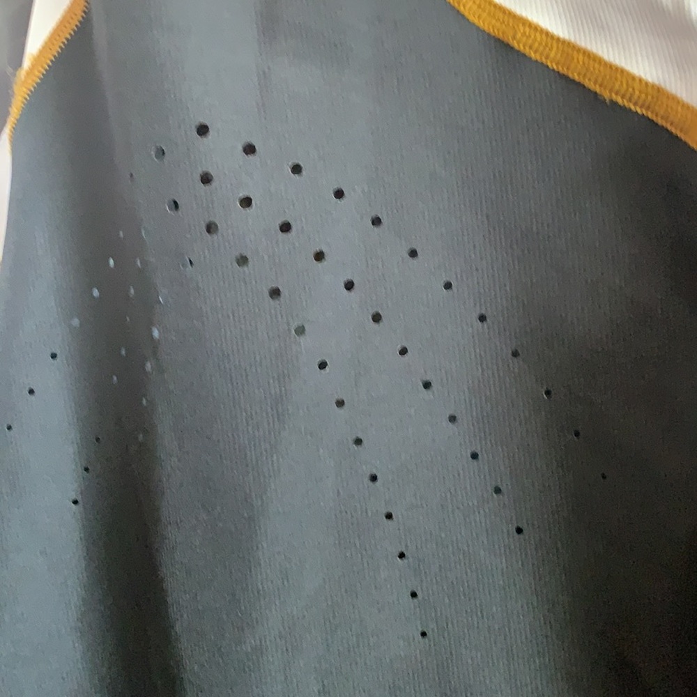 ASICS running track jacket - Picture 7 of 7